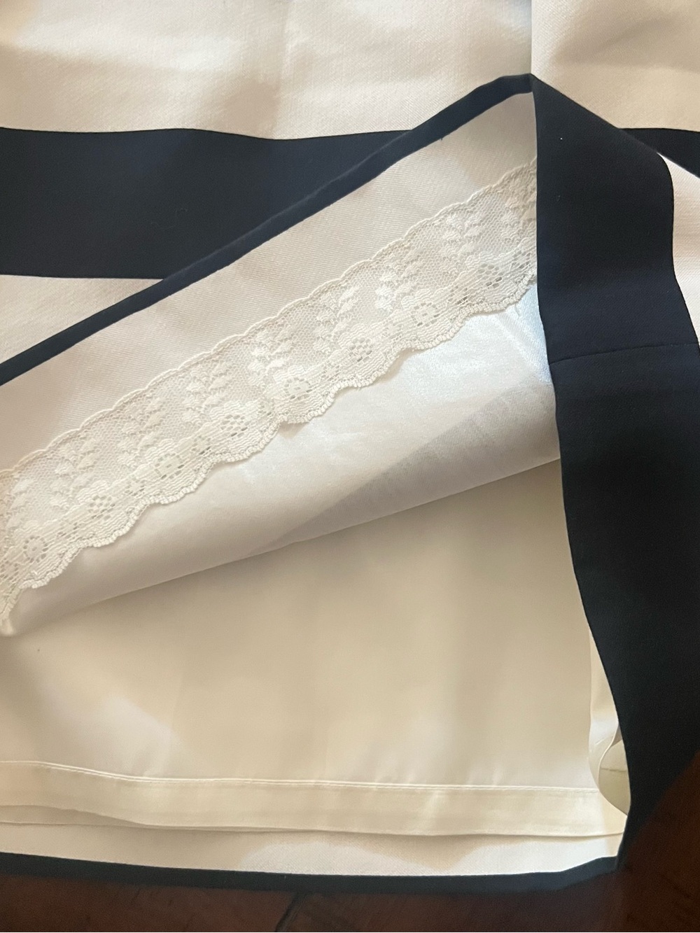 Kate Spade Classic Black & White Striped A-Line Skirt - Picture 8 of 10